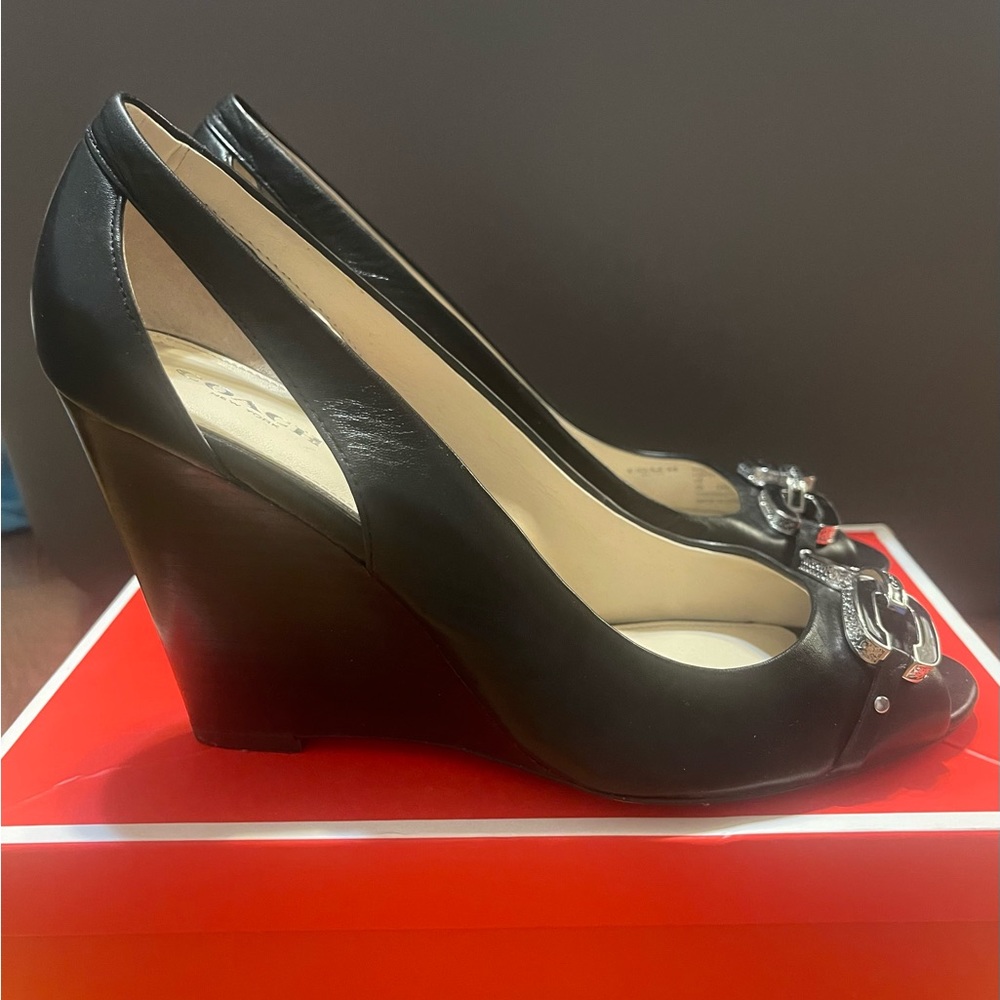 Coach Wedges - Picture 2 of 8